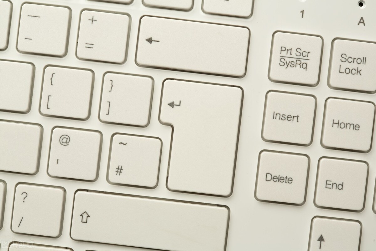 word打字后面的字被覆盖怎么回事,word打字覆盖后的字重叠了