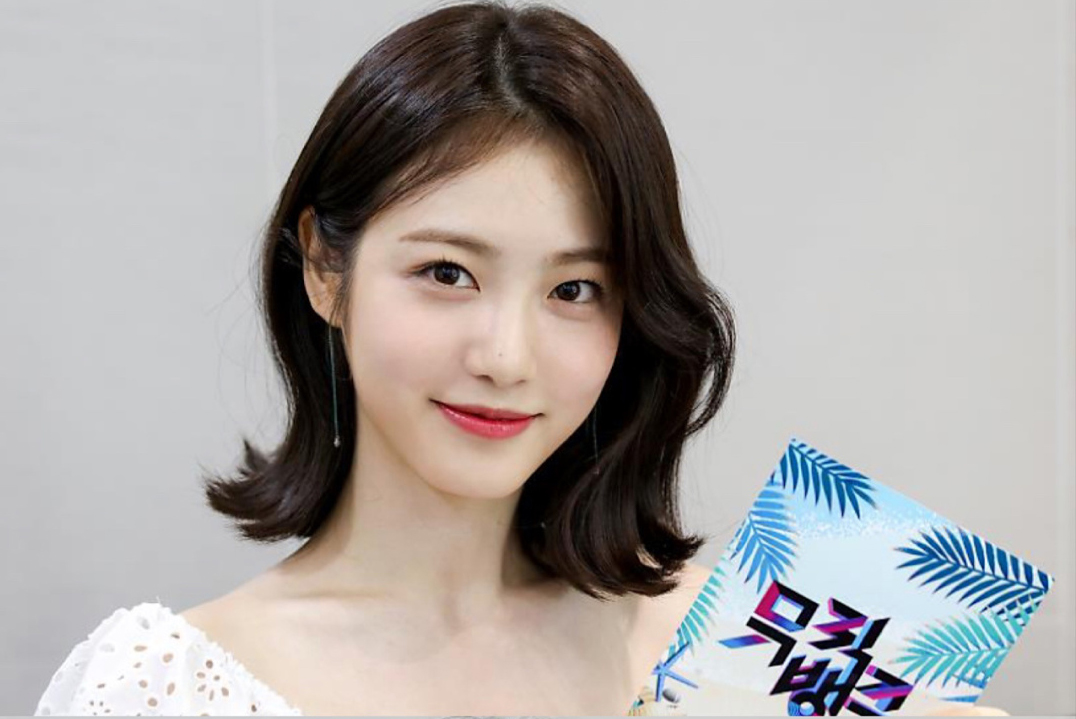 刘海特别短的短发适合什么发型,适合短发的刘海发型推荐