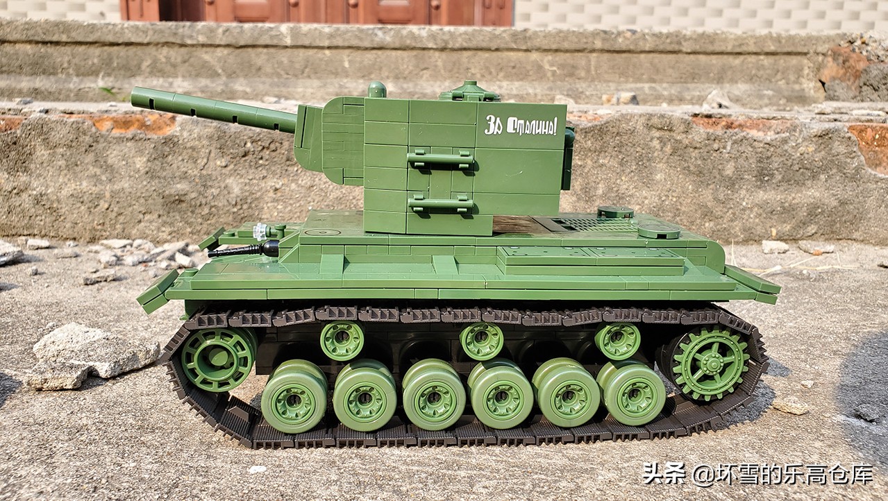 kv2重型坦克高清照片,kv2重型坦克真实视频