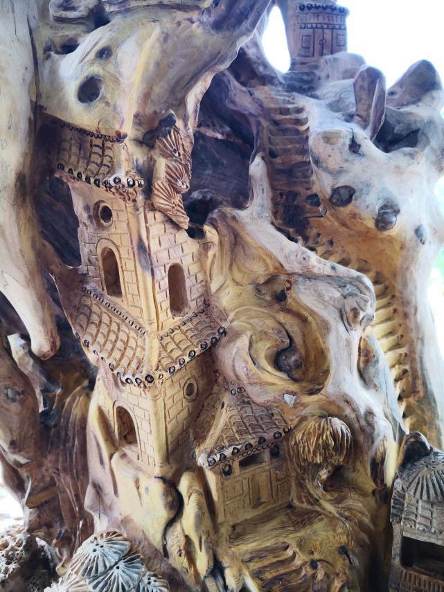 崇阳雕刻“达人”的匠心之作《华山一条路》：观者击掌叫绝