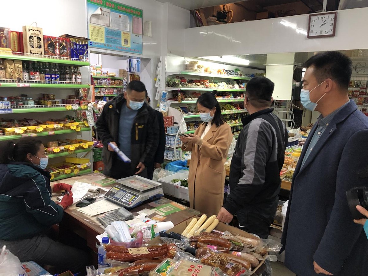 黑龙江红光农场有限公司工会安全检查确保疫情期间安全稳定