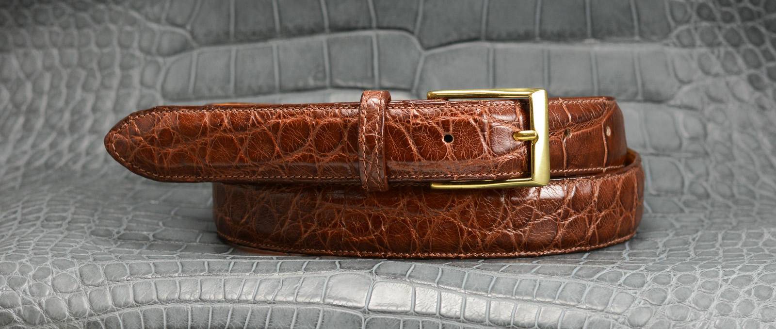 男士腰带怎么搭配好看又有气质,男士现在流行的皮带穿搭