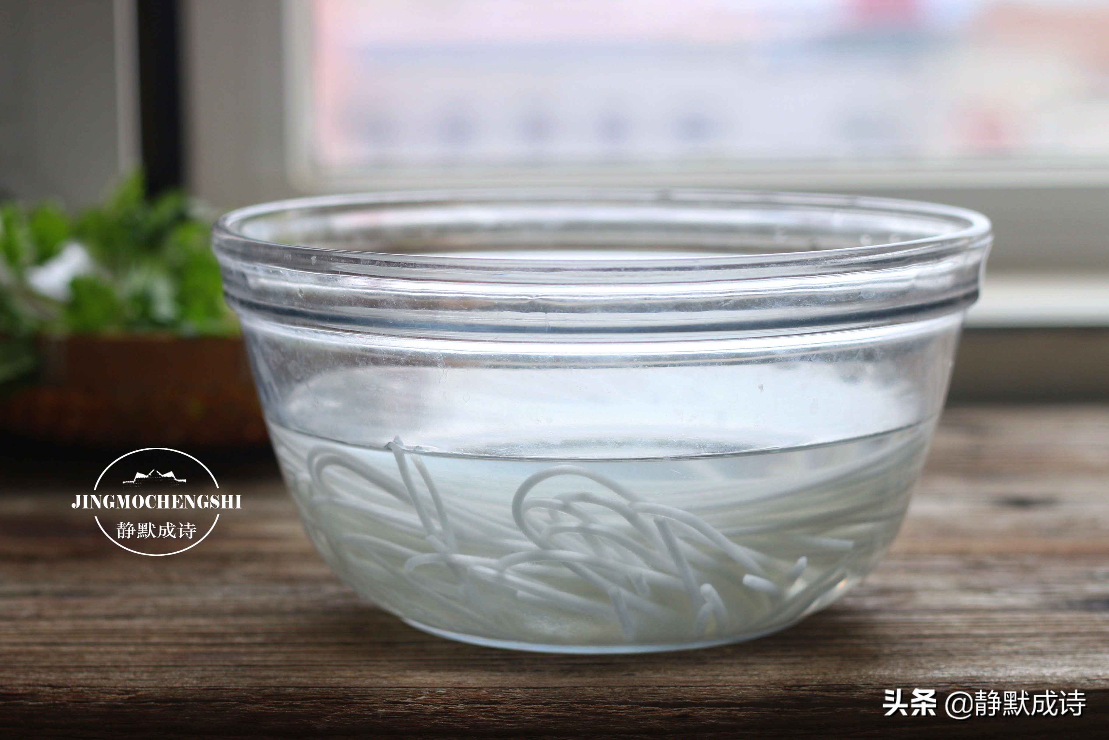 酸辣粉的调料配方与做法,酸辣粉怎么制作需要哪些调料