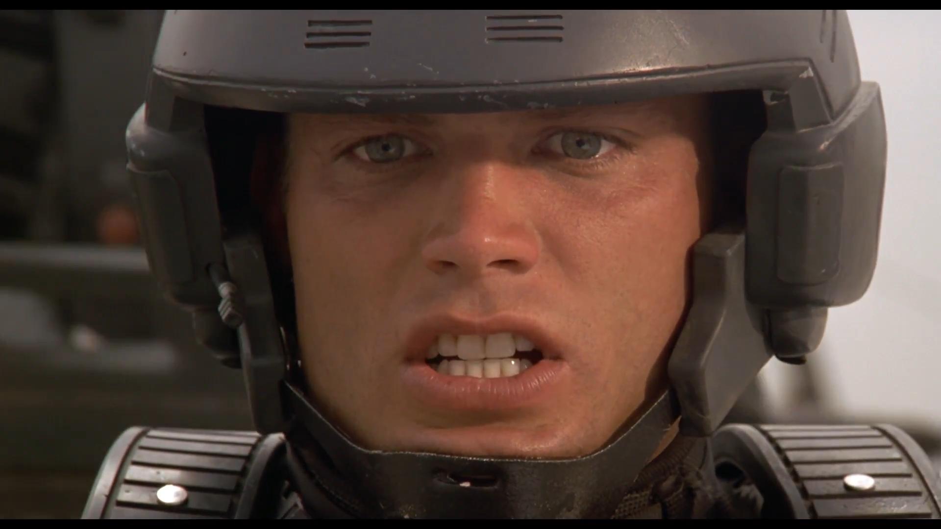 为了寻找UFO，他黑入了美国国防系统