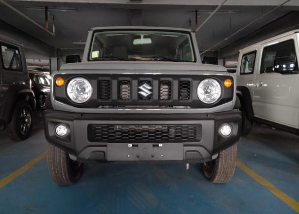 新款铃木吉姆尼售价高达27万,铃木吉姆尼哈弗h9