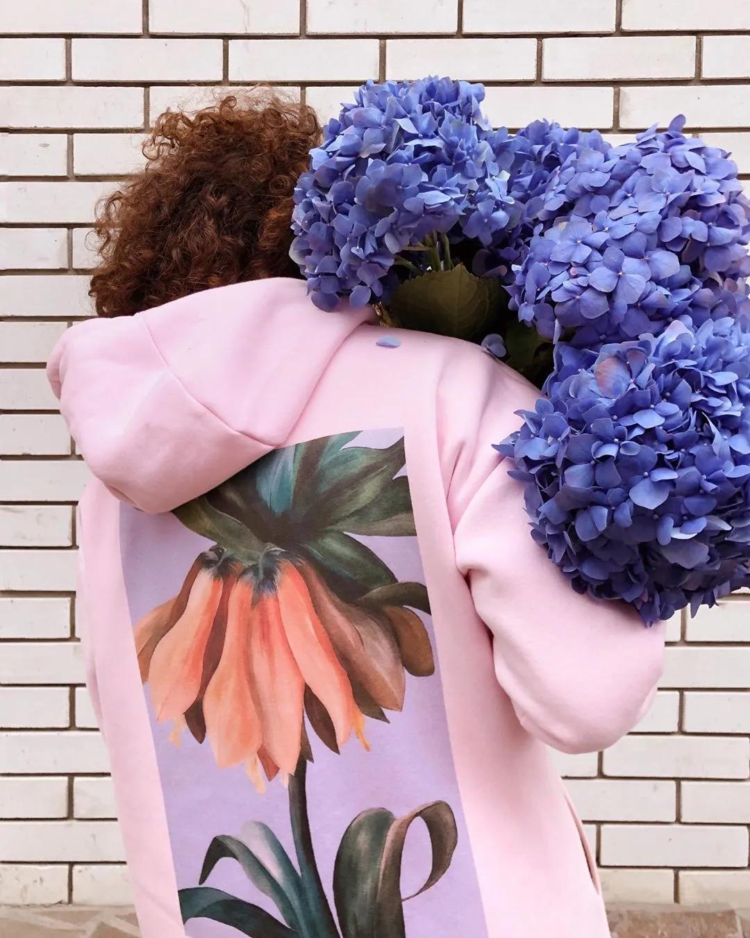 花卉墙绘,墙绘花卉色彩作品