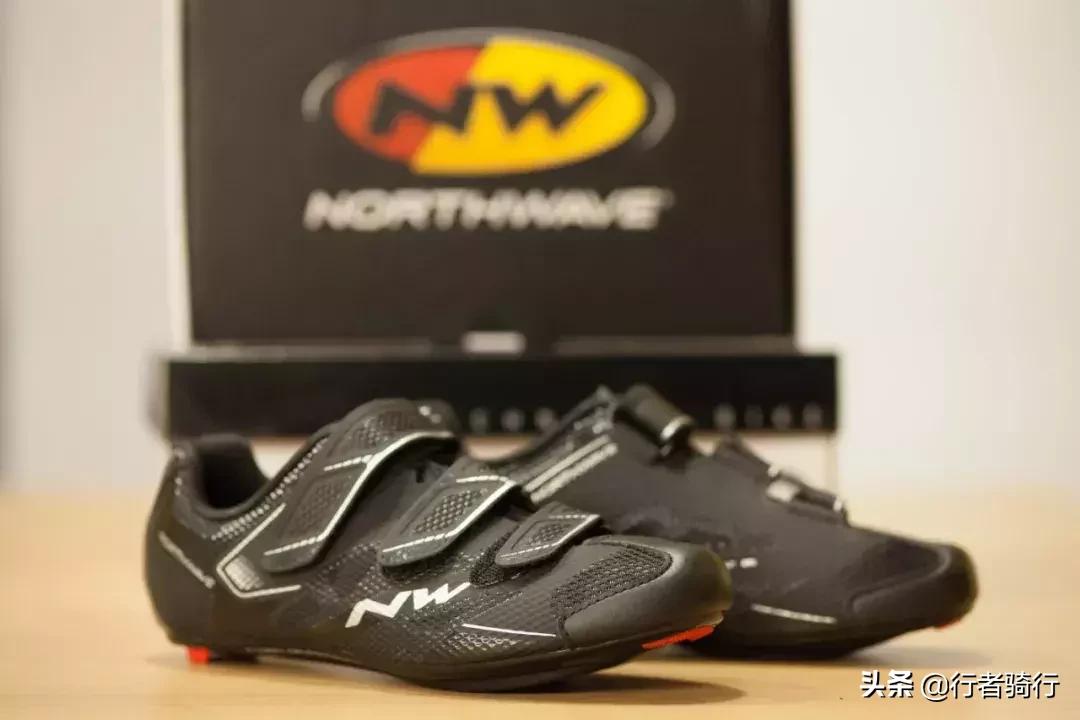 骑车是不是要穿运动鞋,为什么骑车需要专用鞋子