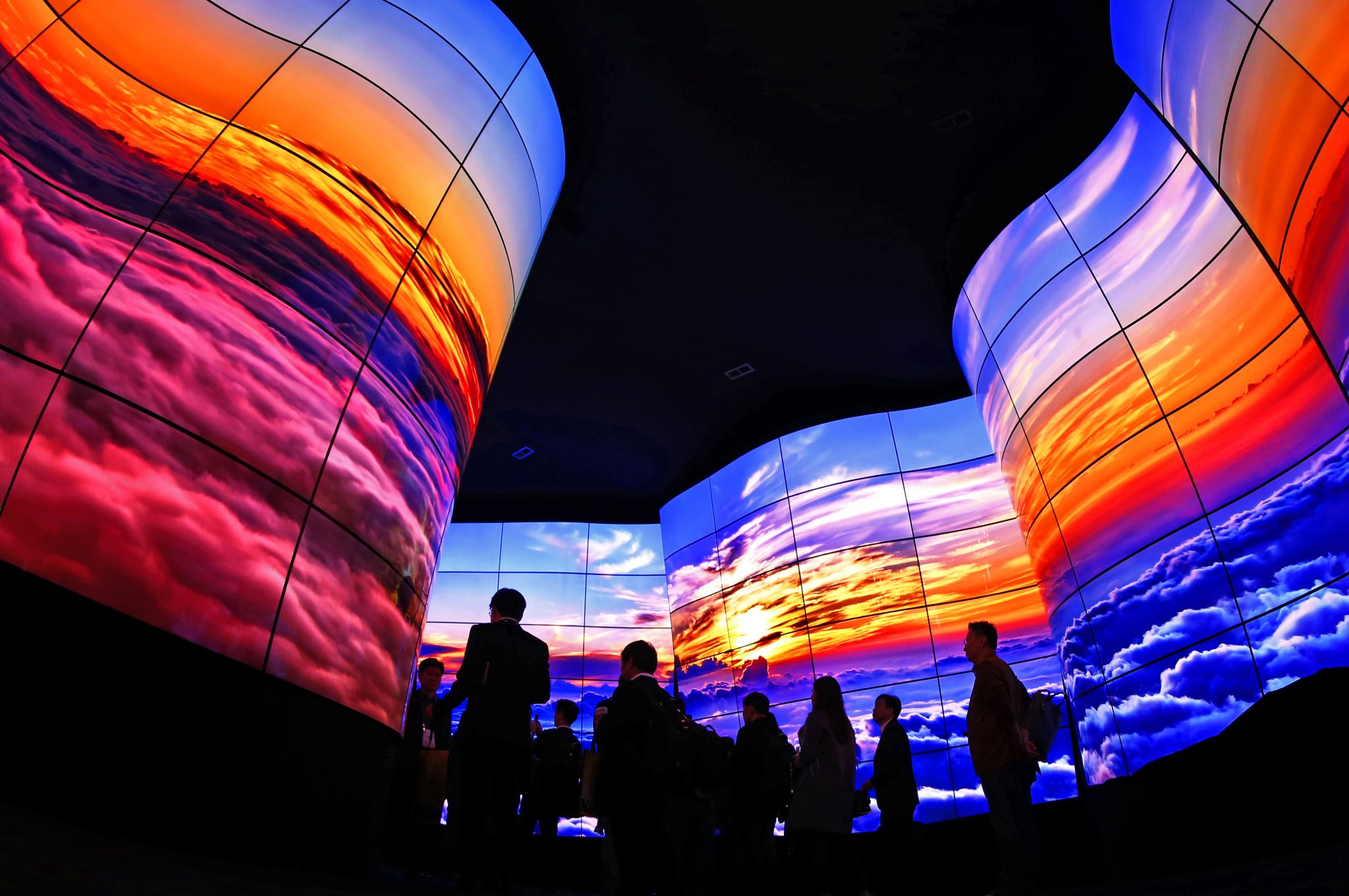 lg和索尼oled电视哪个比较好,东芝和lgoled电视机