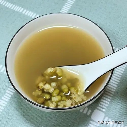 白开水怎么弄才营养好喝,夏天适合喝什么汤才有营养