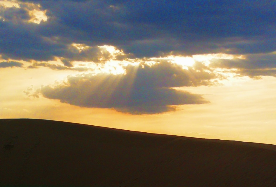 房车旅行准备清单,房车旅游必备物品清单大全