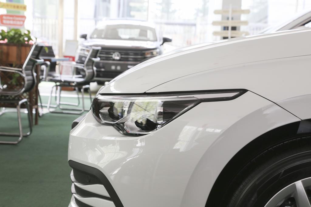 高尔夫动力强还是轩逸动力强,高尔夫高低功率加速对比