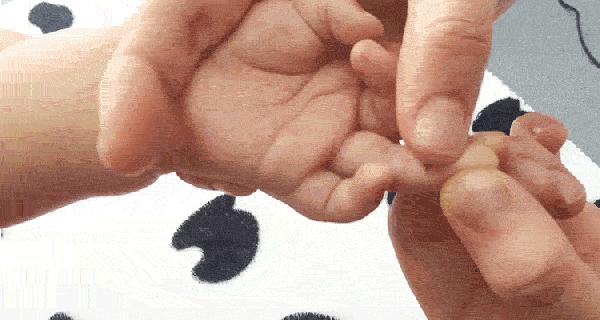 小孩后背暖和手脚冰凉是怎么回事,小孩子手脚冰凉不暖和是什么原因