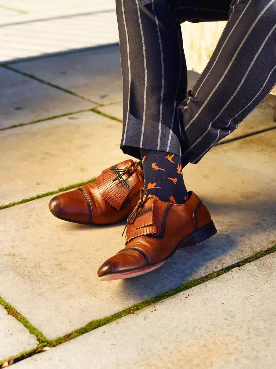 从袜子看出一个人的风格,一双给你满满惊喜感的袜子