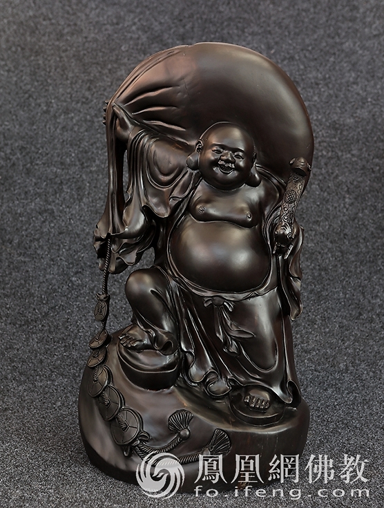 桐柏木雕博物馆龙的雕像,桐柏山木雕博物馆