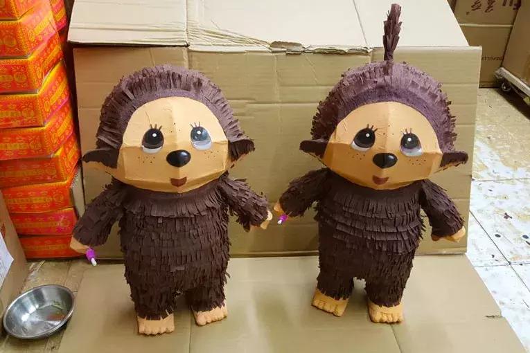 香港阴间设计师：为黄家驹订做电吉他，为张国荣粉丝订做咖啡厅..