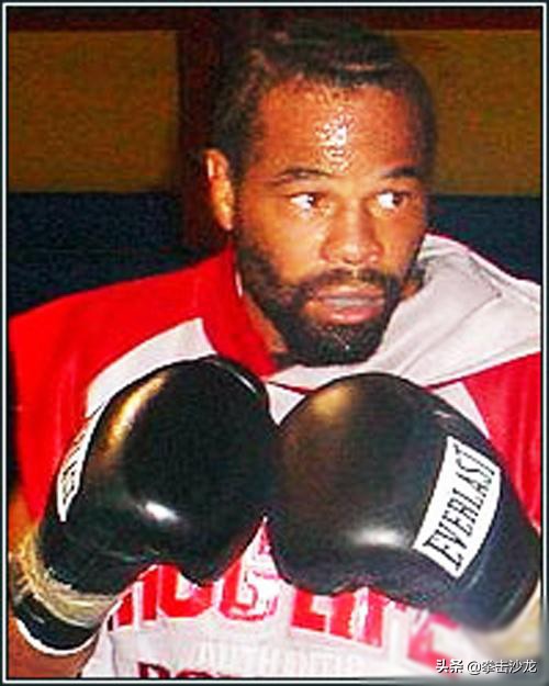 梅威瑟10秒ko全过程,梅威瑟一回合三次击倒日本小将