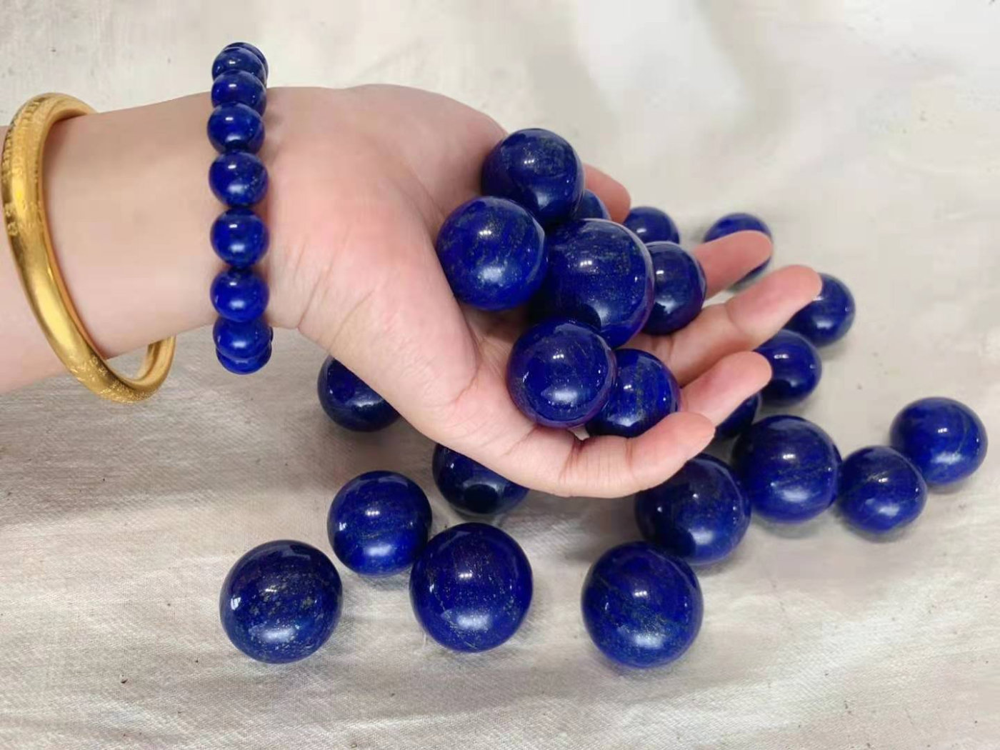 帝王之石收藏价值,帝王之石青金石收藏价值