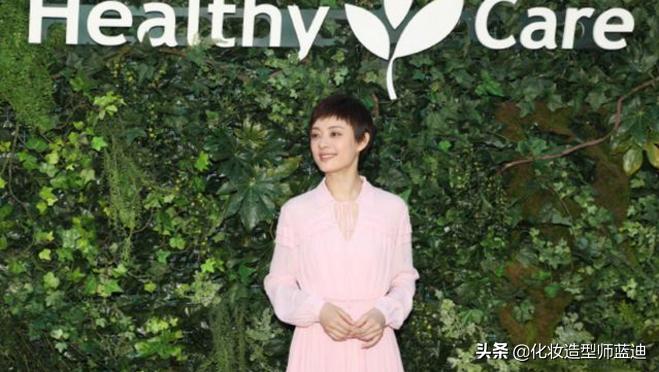 孙俪身材太惊艳，穿抹胸蛋糕裙一点都不性感，胸前无“料”还敢秀