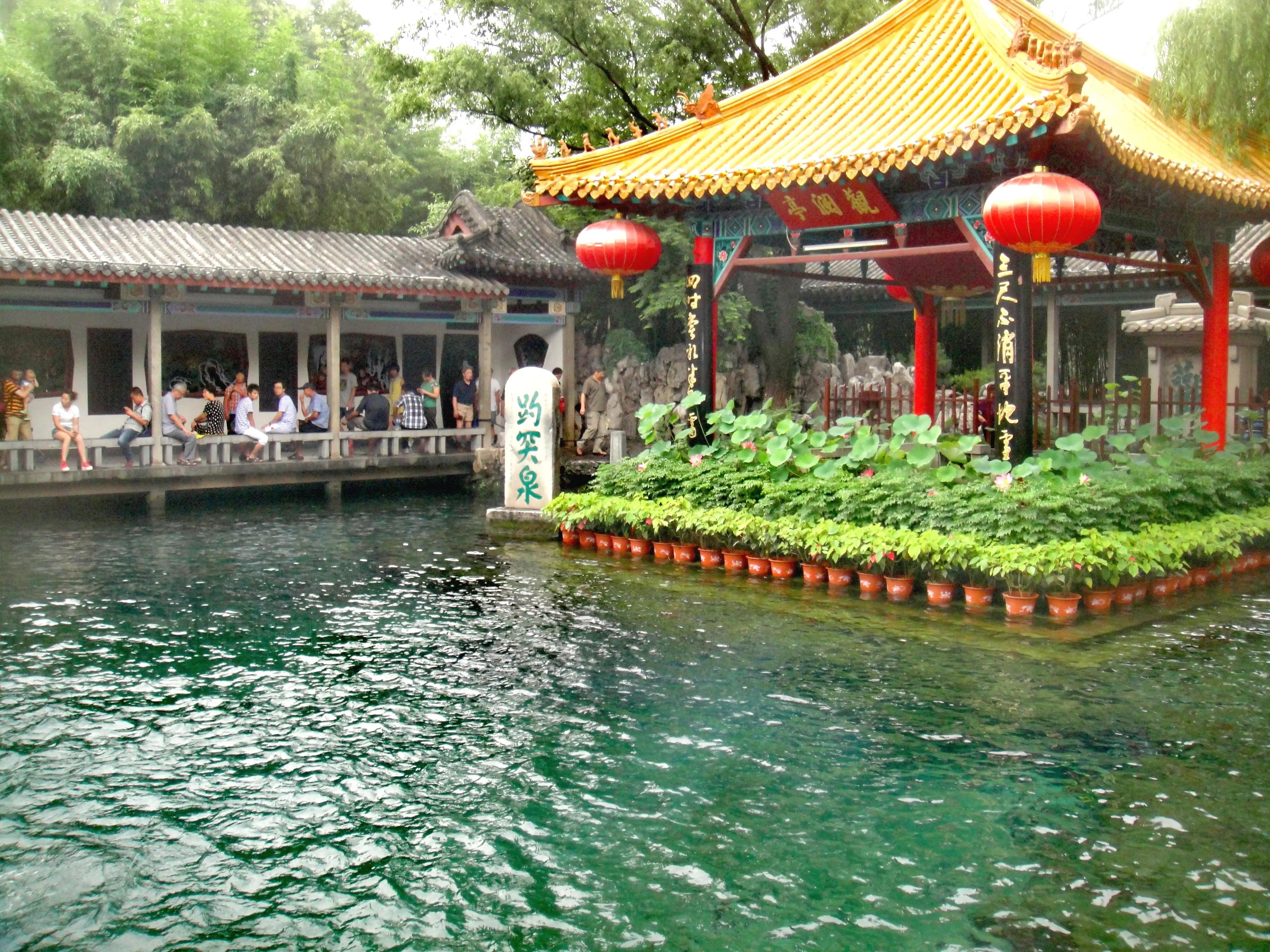 趵突泉天下第一泉风景区,济南天下第一泉景区是趵突泉吗