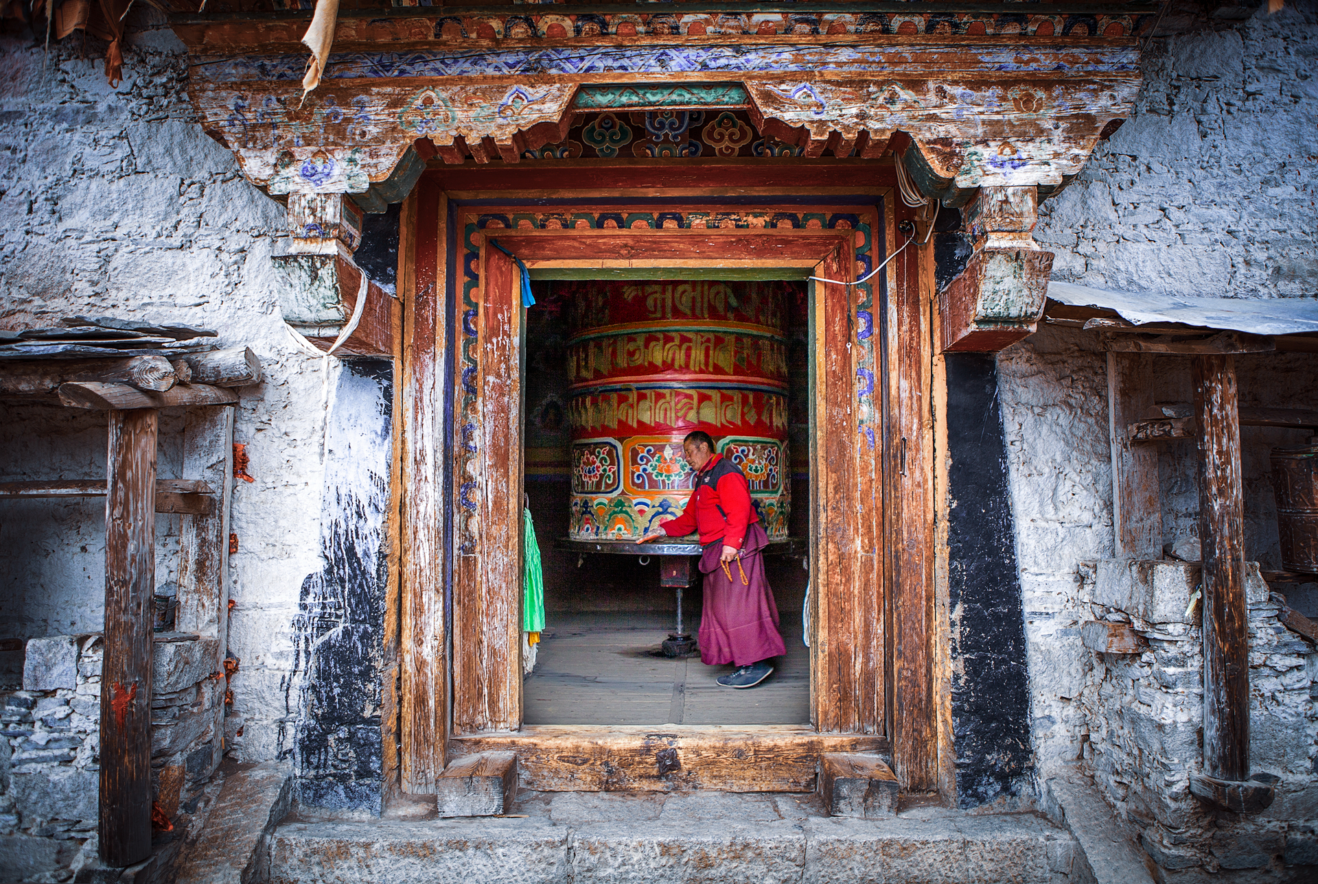 佳能eos1dxmarkiii价格,与佳能1dxmarkii同级别eosr系列