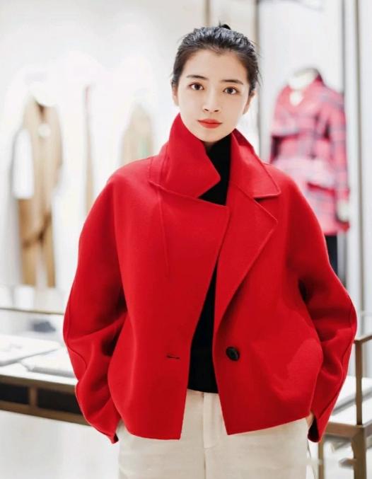 中国红穿搭,衣品好的女人都这样穿