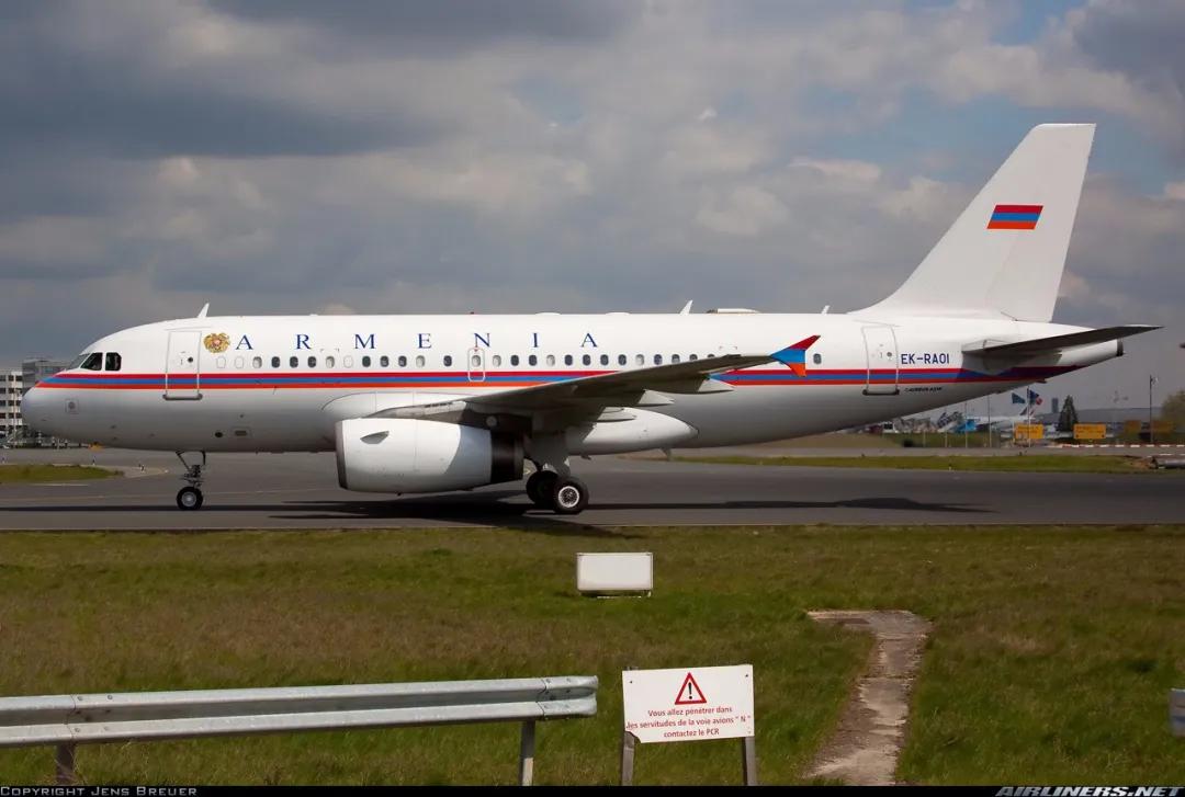 空客320洲际航线,客机787和空客320哪个好