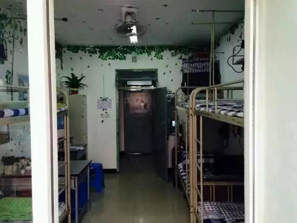 西安建筑科技大学大雁塔校区宿舍,西安高新职业技术学院宿舍