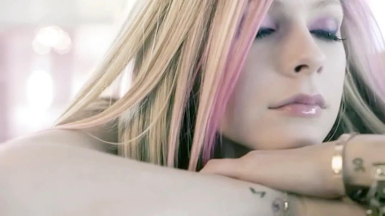 不出国也能练就接近母语者的纯正英语口音吗？如何练英语口语？