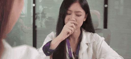 一张嘴臭牙齿就臭怎么办,一张嘴就口臭小妙招