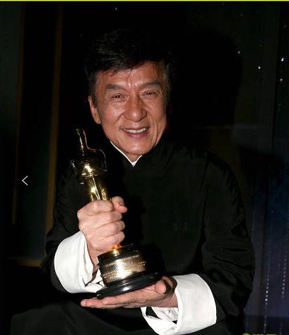 华人之光丨成龙在好莱坞同行的眼中究竟有多强?