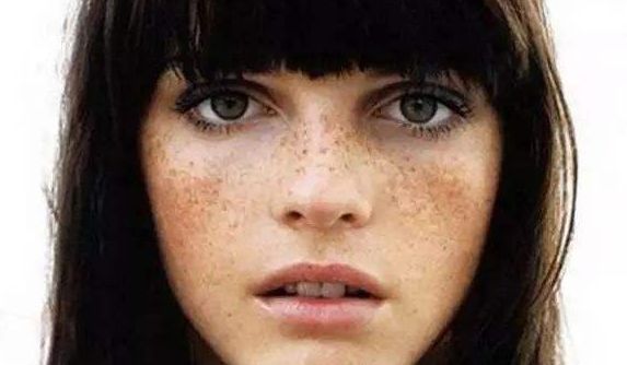 艾灸1小时,迅速提升下垂脸!简简单单就变美!