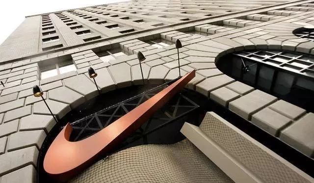 阿迪和耐克的较量,耐克和阿迪对话