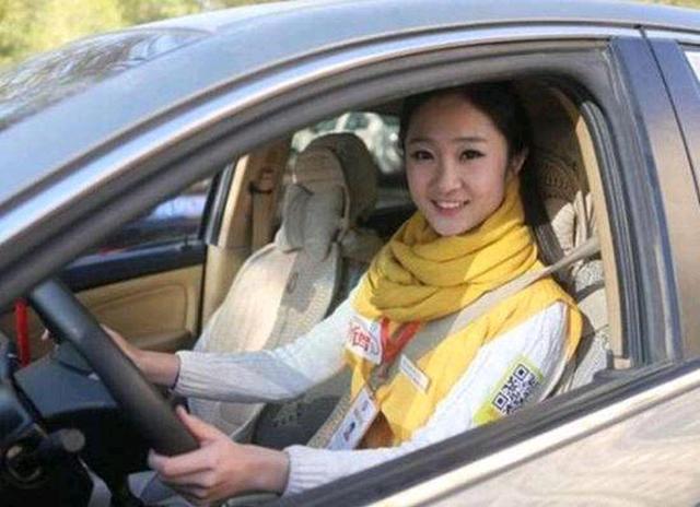 干代驾一个月真能挣一万多块钱吗,代驾做兼职都有哪些套路