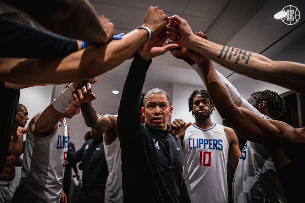 两年过去，颗粒无收！把詹姆斯树立为假想敌，你是否贪得无厌？