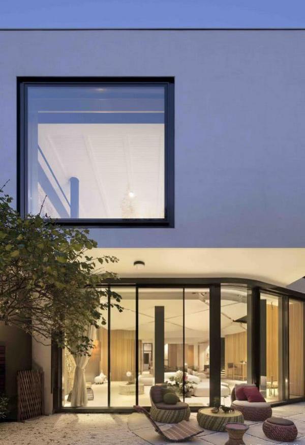 江一燕的豪宅被拆了吗,江一燕别墅被拆