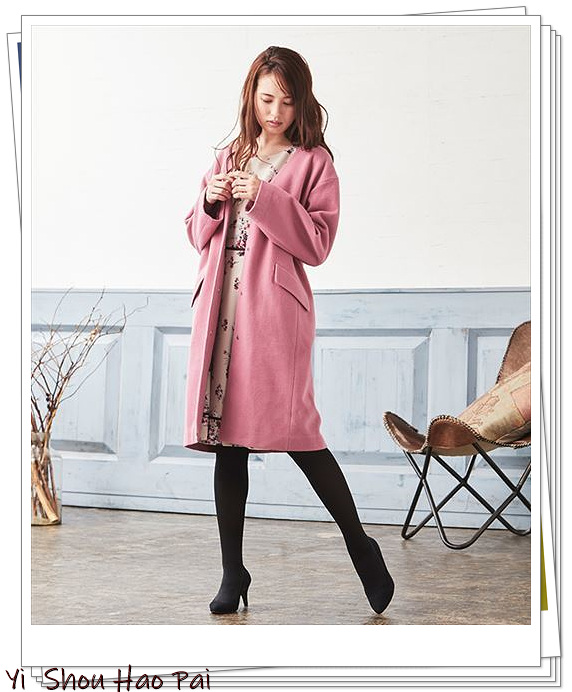 粉色外套怎么内搭,粉色外套怎么搭配下装