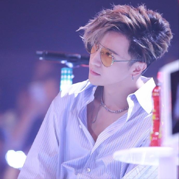 薛之谦疯子唱歌,薛之谦疯子mv