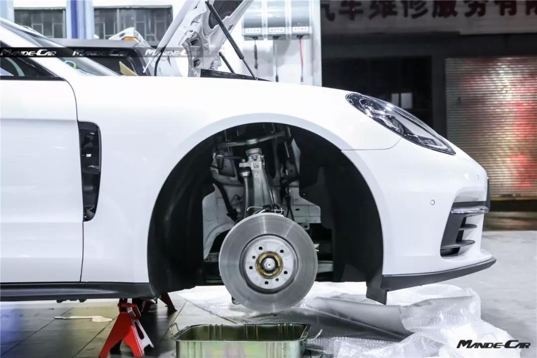 保时捷panamera19寸改装,2021款保时捷panamera4s改装套件