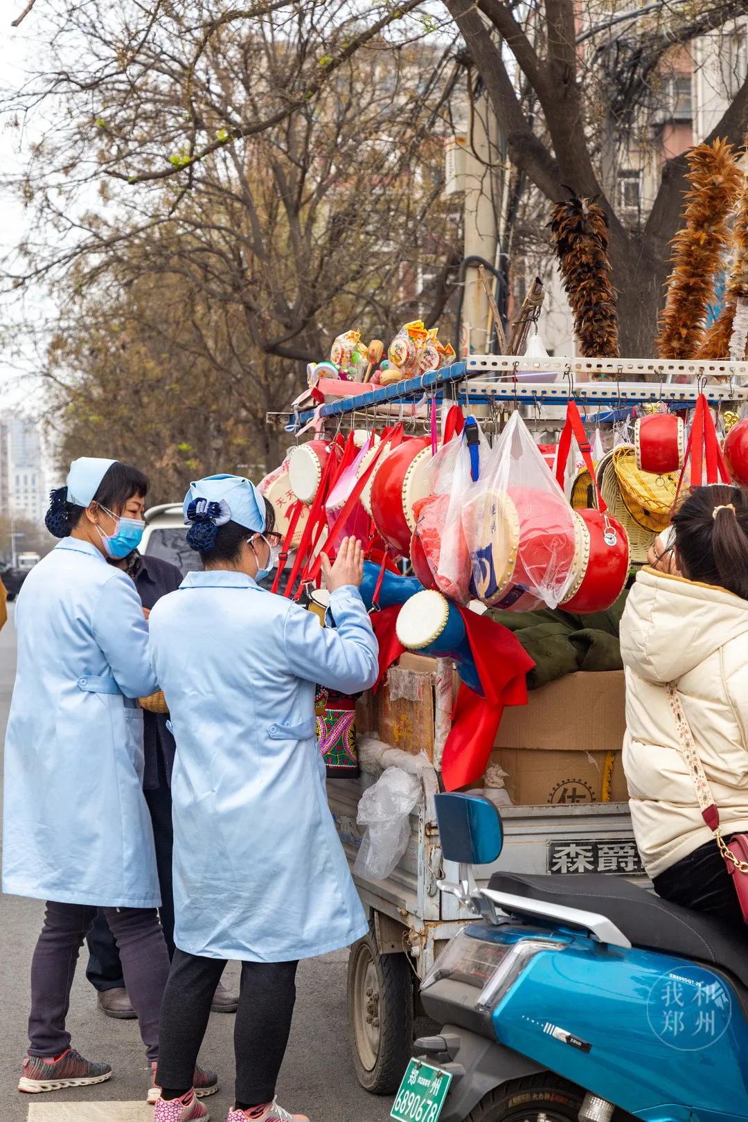 今天，带郑州的老铁们逛吃后河芦