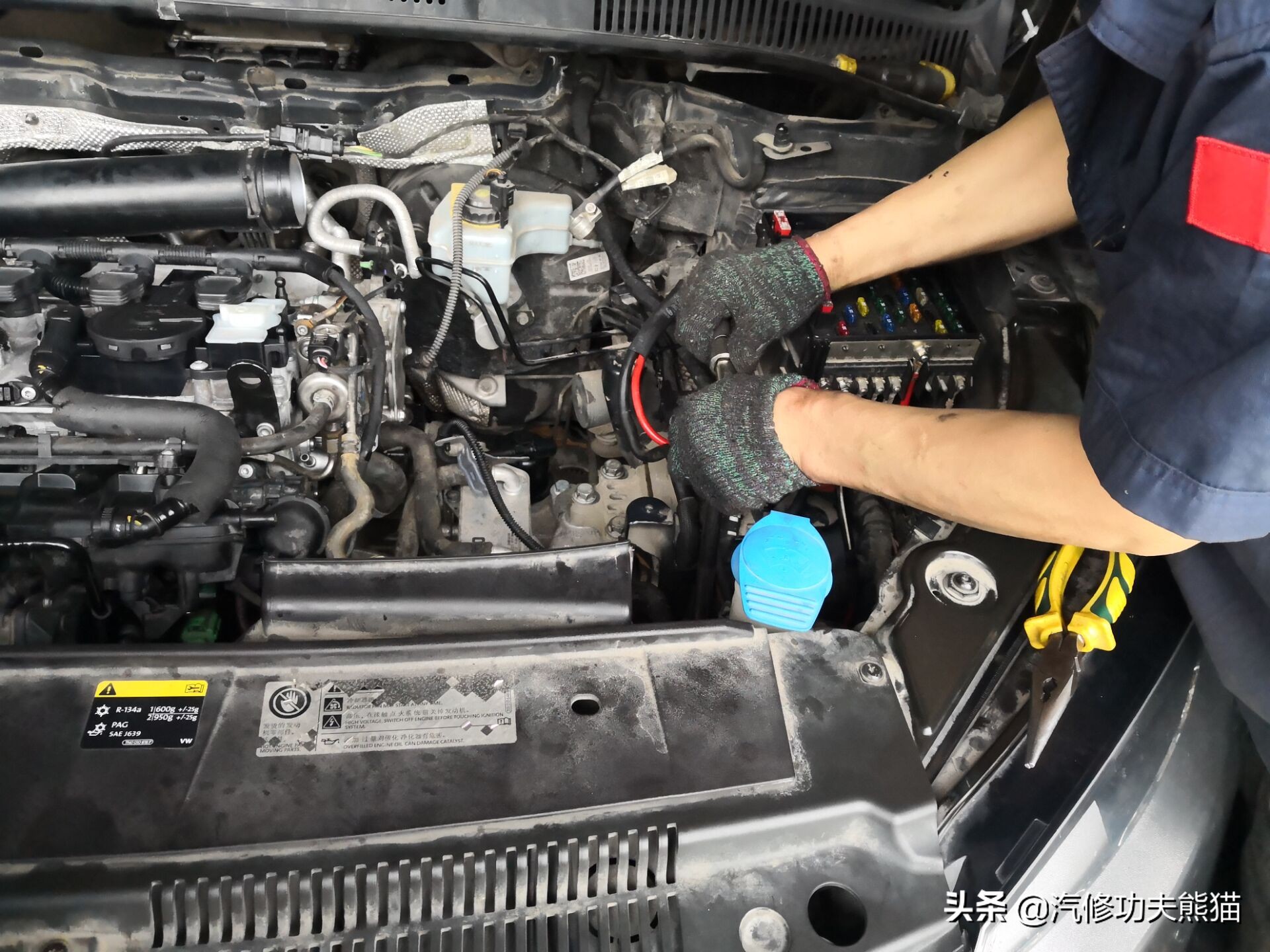 大众夏朗烧机油用什么燃油宝,2012款夏朗2.0t烧机油怎么处理