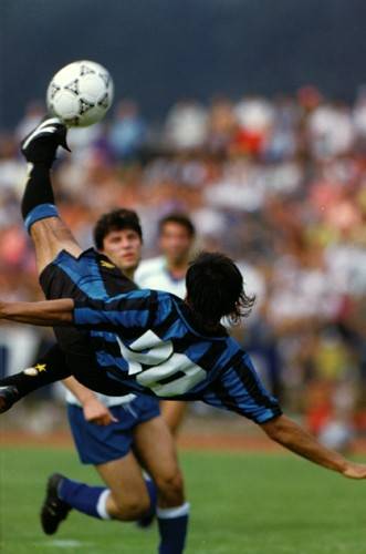 远距离重炮射门,远距离重炮