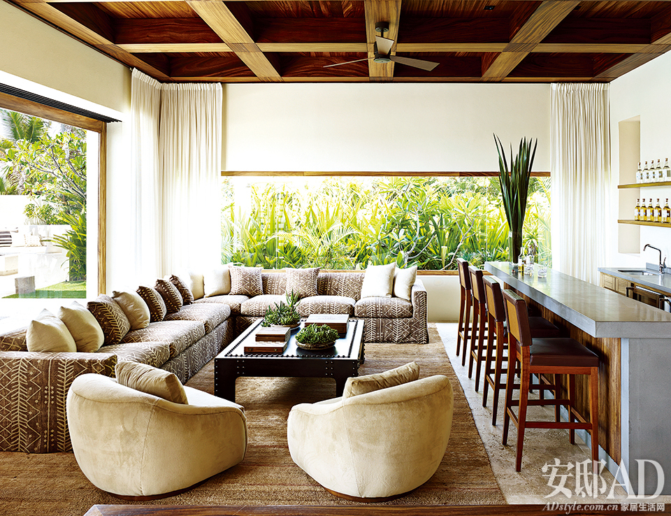 乔治克鲁尼妻子的一家,女儿奴英文