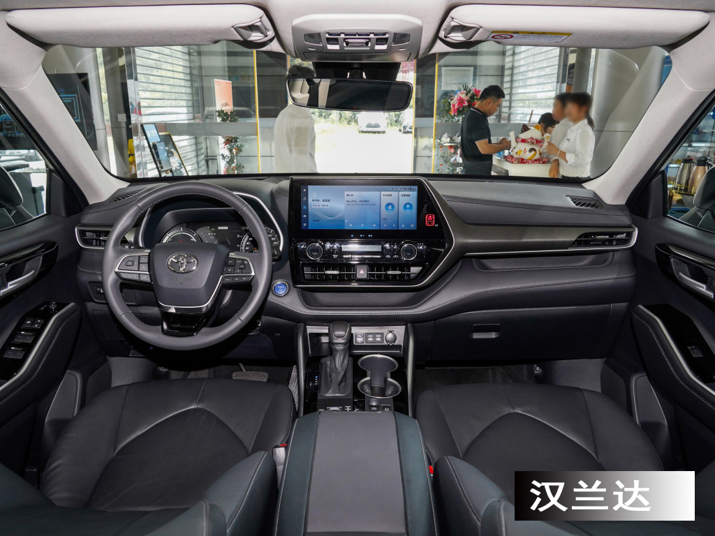 开拓者和汉兰达哪个值得买五座,开拓者2020款和汉兰达