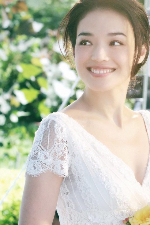 她19岁拍全裸写真，20岁一脱成名，性感女神舒淇的成长路