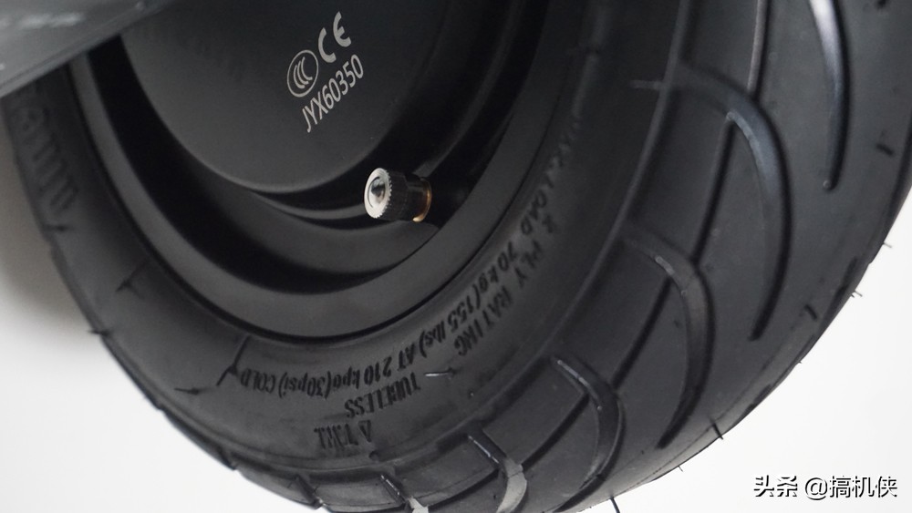 最新小米9号平衡车,小米九号平衡车燃动版ninebot9号