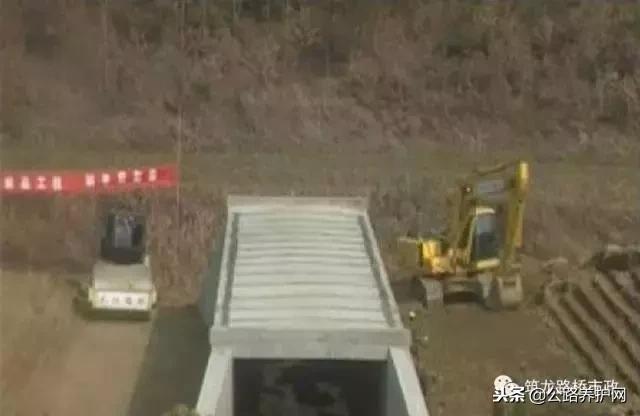 桥涵背墙达到多少强度可以回填,公路桥涵施工技术规范涵洞回填