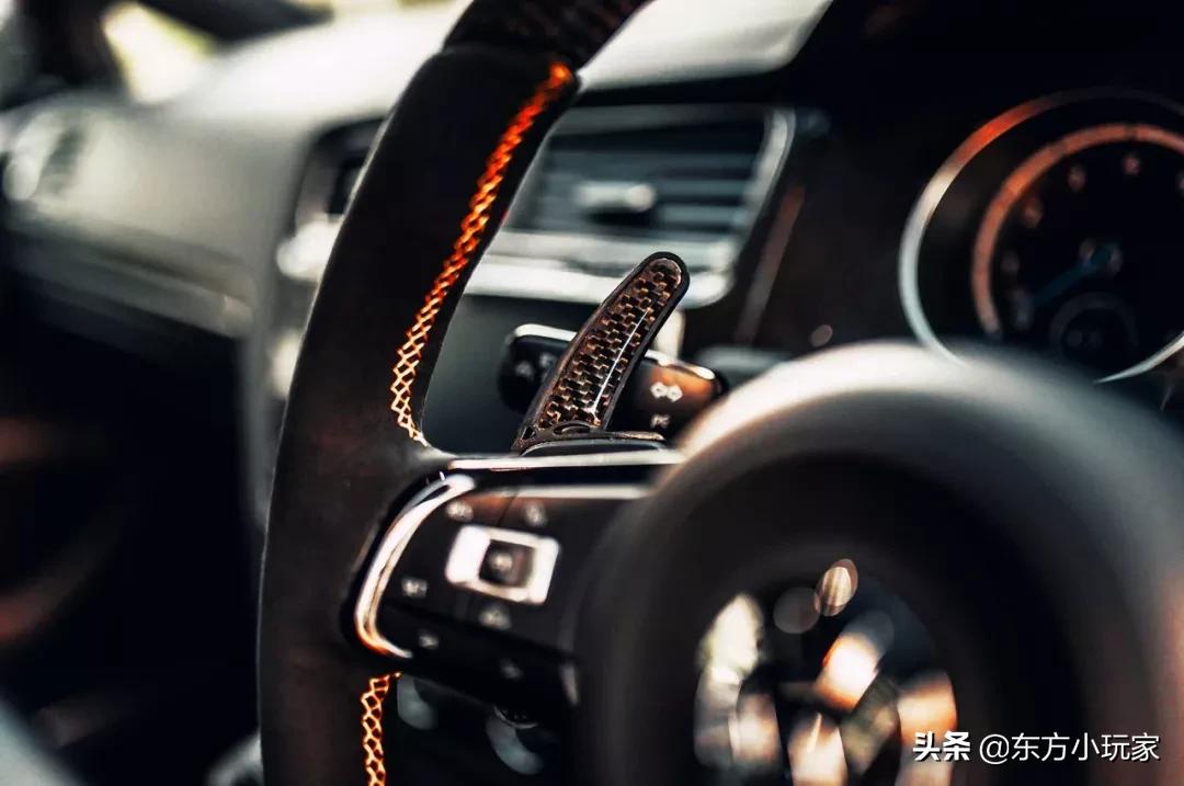 改装再好看,还是一辆“大众”还是带R的,她还是最后上他的奔驰