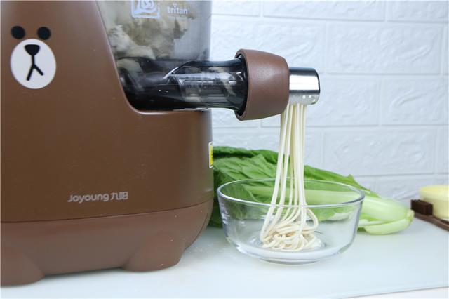 九阳面条机老款布朗熊,吃面的新方式