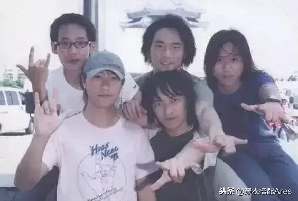 1999年过去了，我很怀念她