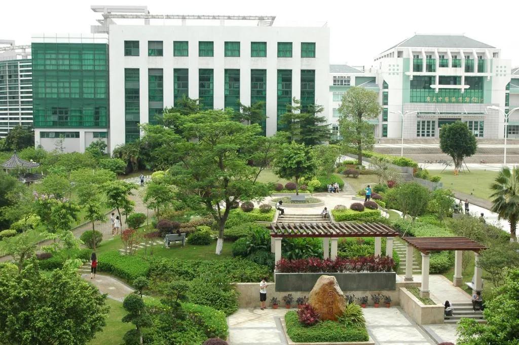 广州中医药大学2021年招生计划,2021年广州中医药大学录取分数线